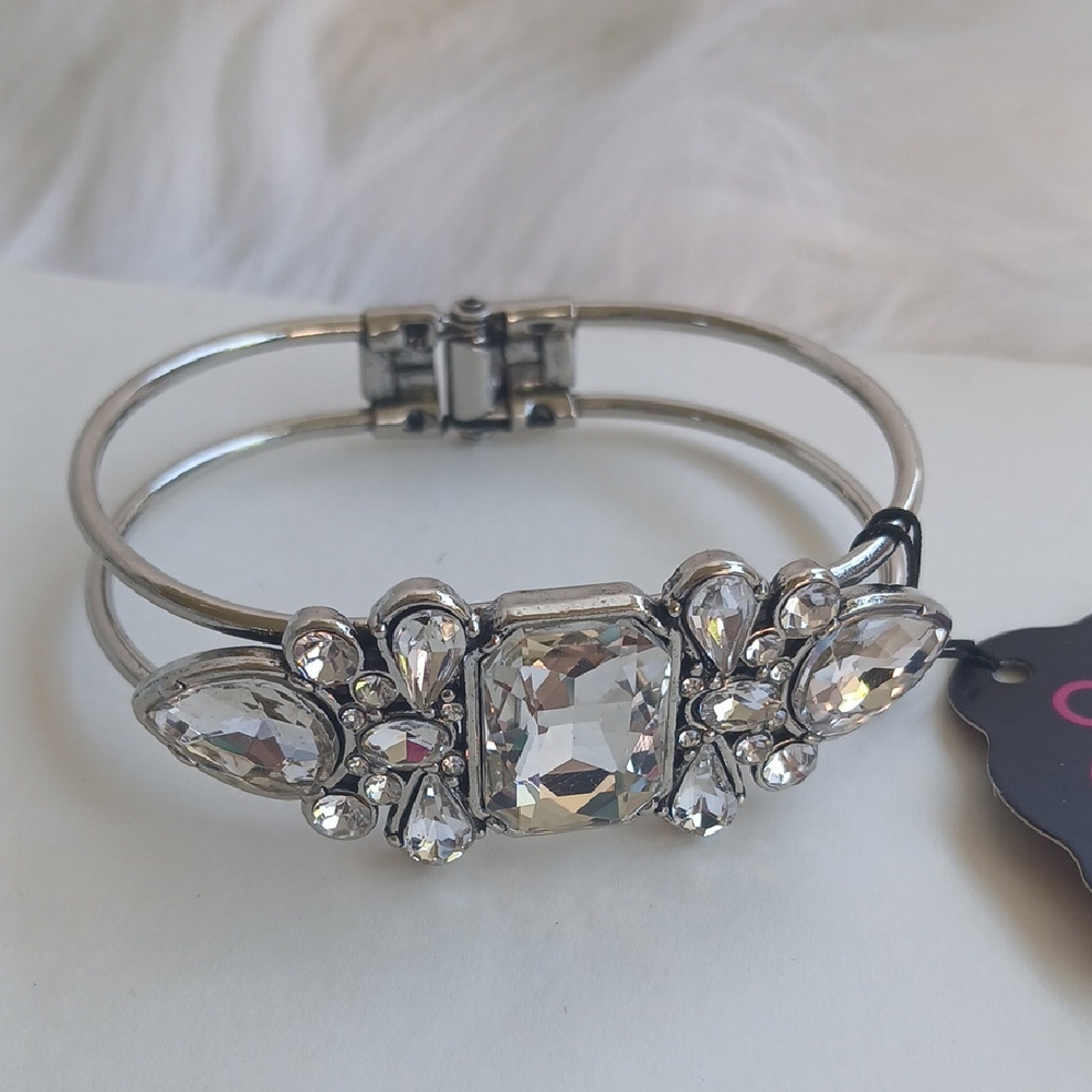 Paparazzi Silver Crystal Embellished Bracelet